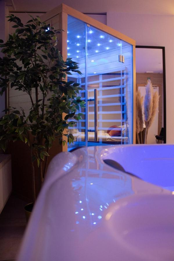 Hotel Spa Palawan Prive Avec Jacuzzi Et Sauna Lutych Exteriér fotografie